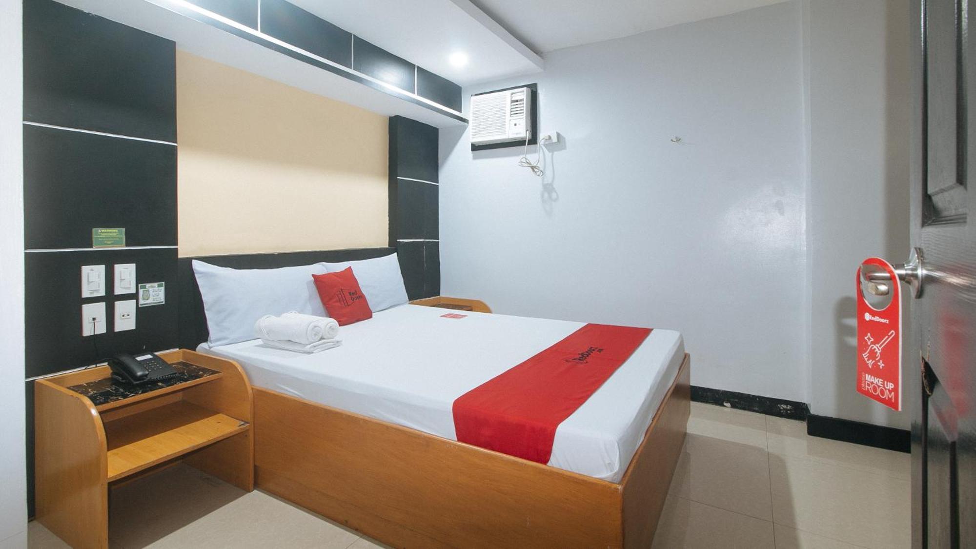 Reddoorz At Ranchotel Alabang مونتنلوبا المظهر الخارجي الصورة